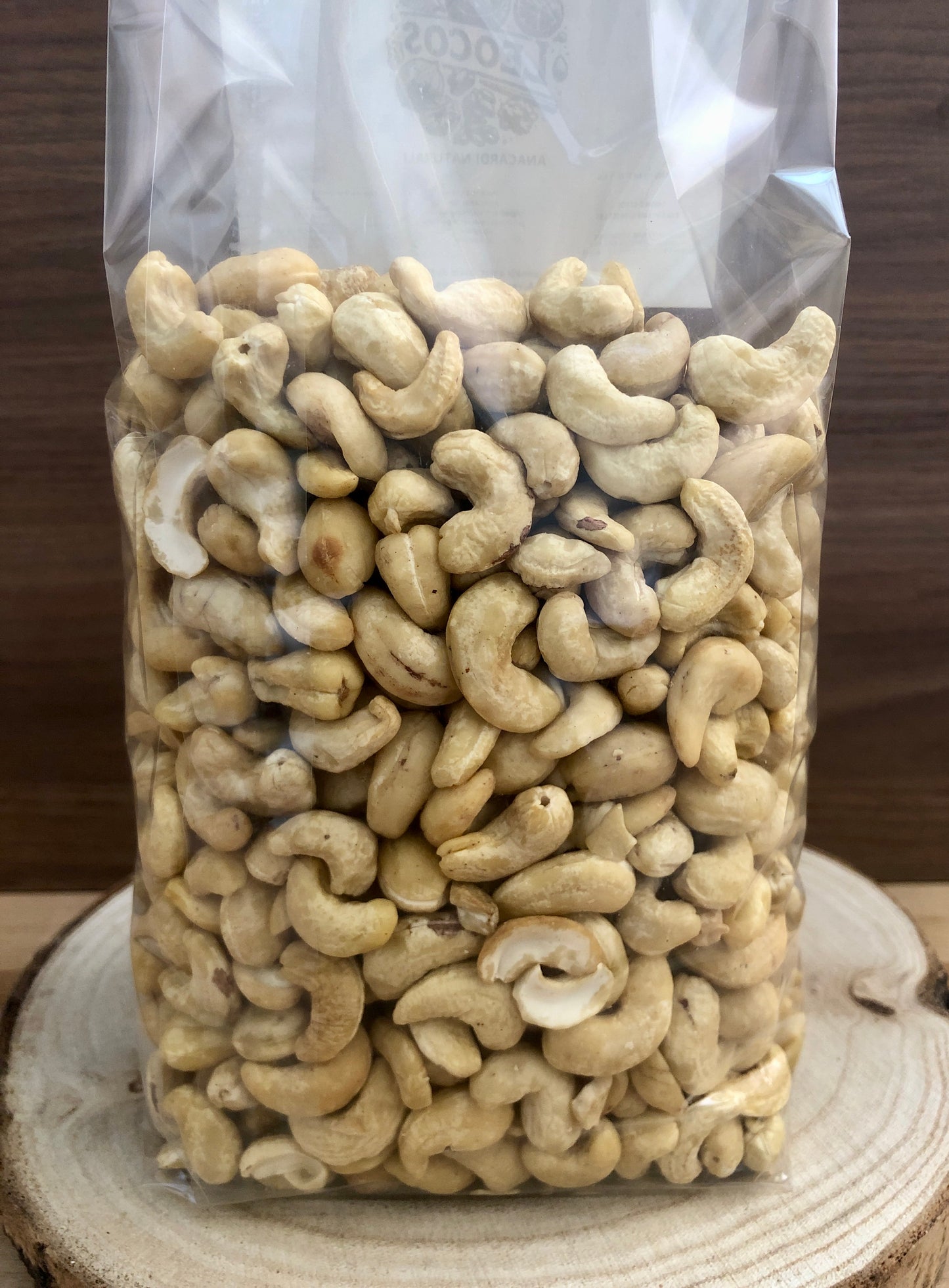 Natural raw cashews - Premium quality - selected